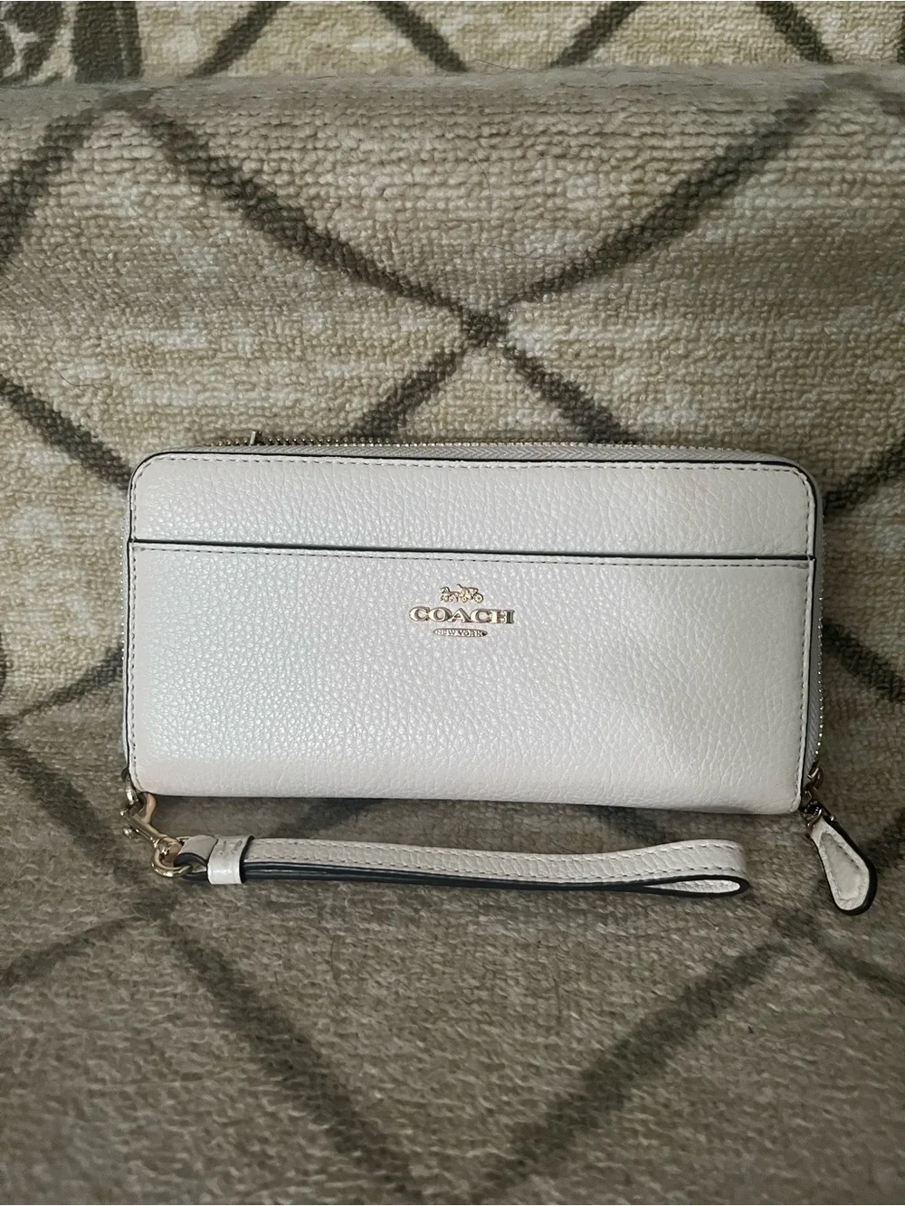 White Coach Purse Set - Picture 5 of 7